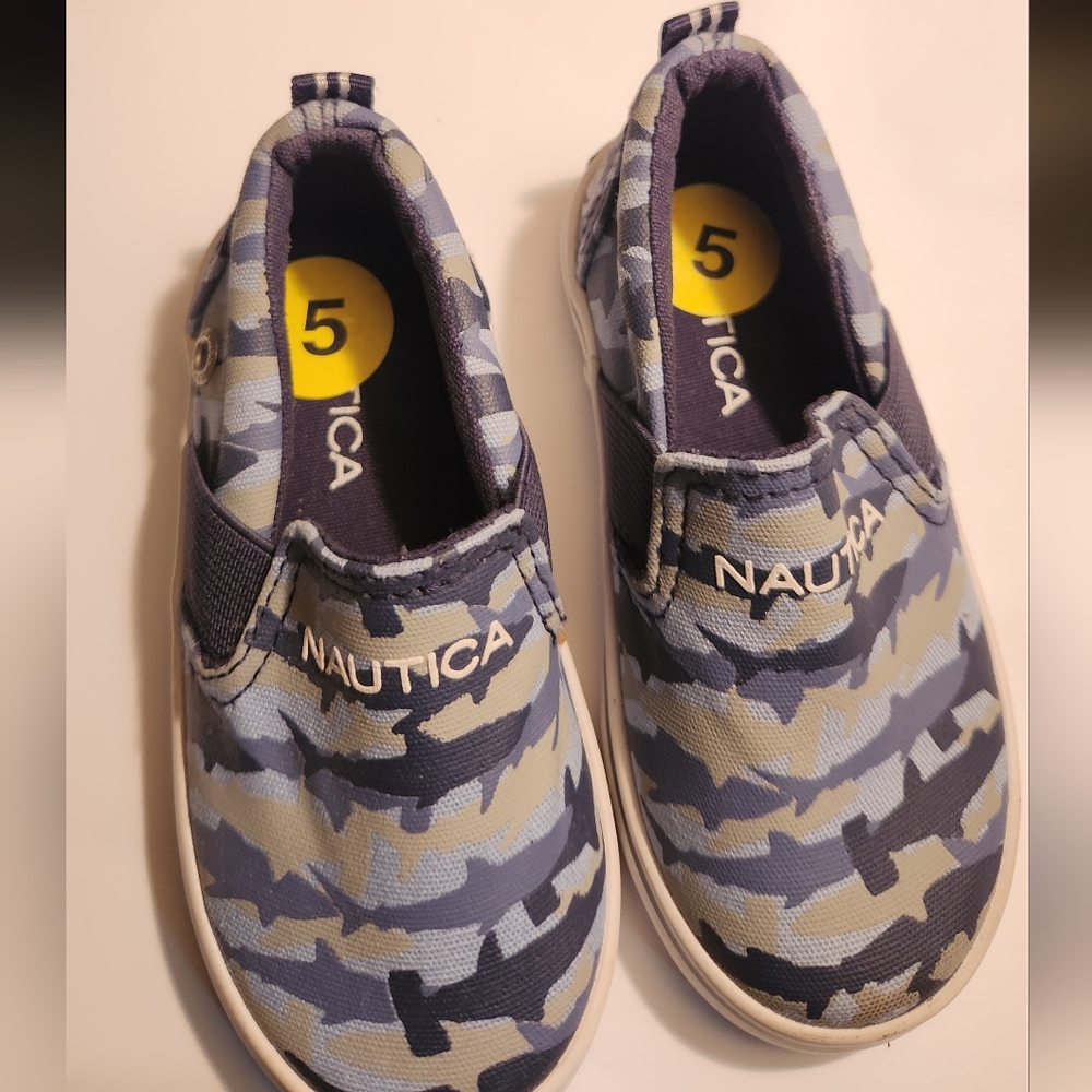 Baby shoes